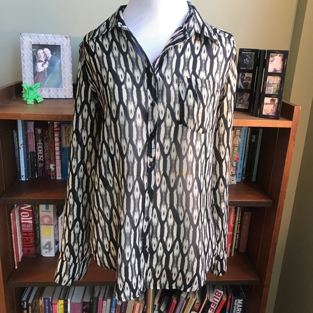 Button down blouse - Picture 5 of 5